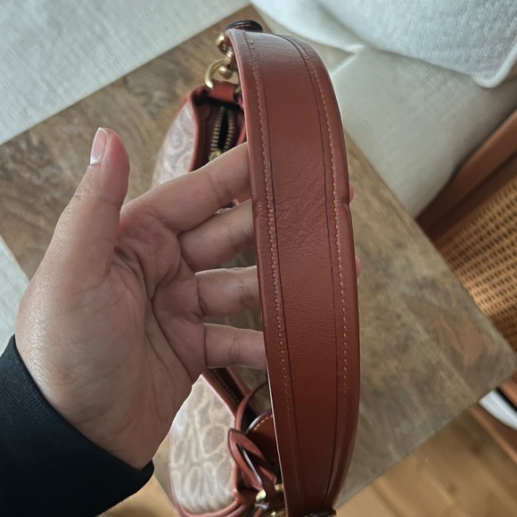 Coach Cary Crossbody Bag - Picture 7 of 8